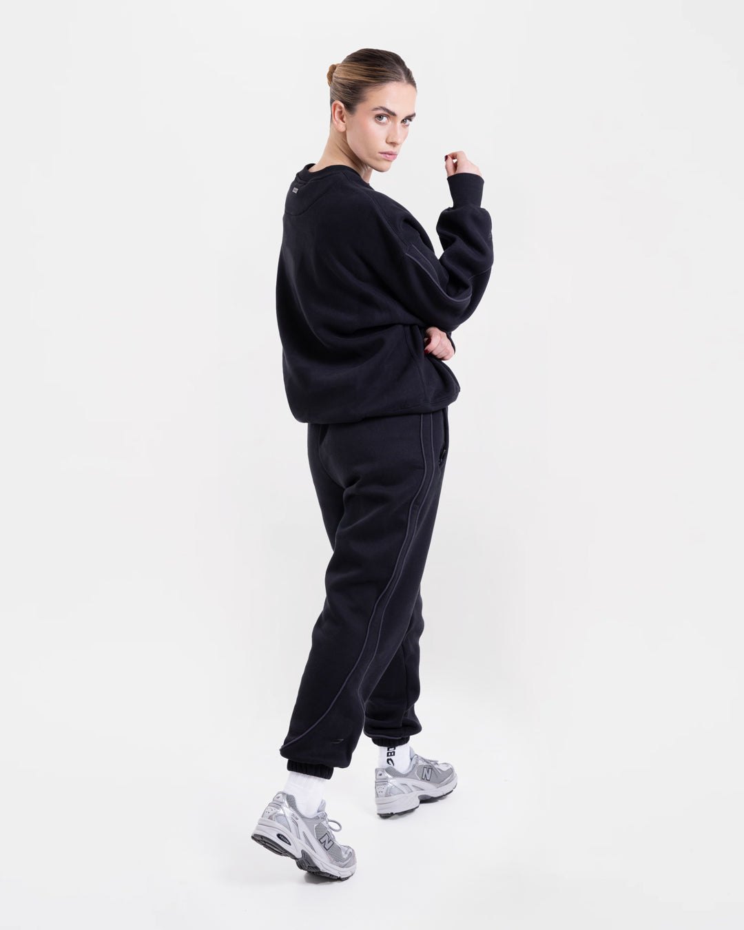 JoAnn Sweatshirt - Black